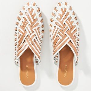 Pilcro Anthropologie woven flats slides tan white sz 8 new in box